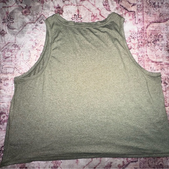 Athleta Uptempo Tank "Shadow Olive" Green Size 2x plus size active wear - Picture 6 of 8